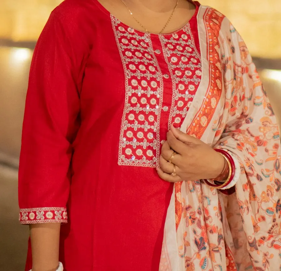Graceful Red Cotton Kurta Set - Insta-Ready Look