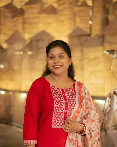 Graceful Red Cotton Kurta Set - Insta-Ready Look