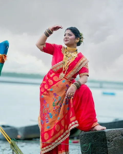 Signature Gold Saree - Insta-Ready Look