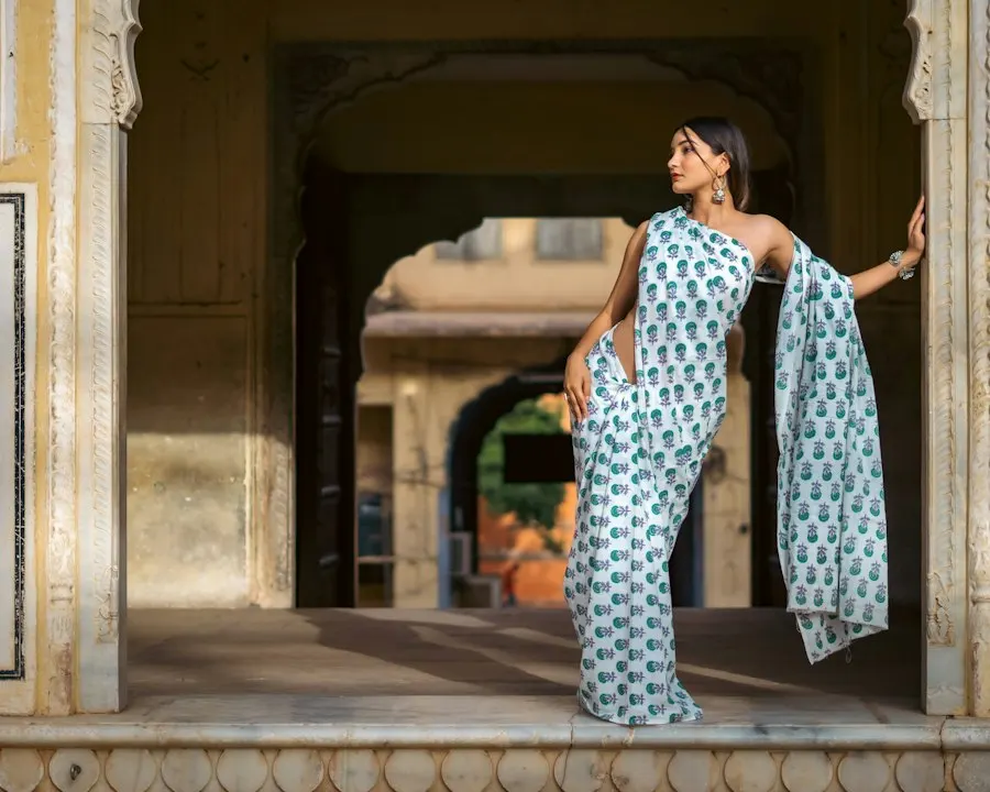 Modern White Organza Saree - Festive to Brunch Ready