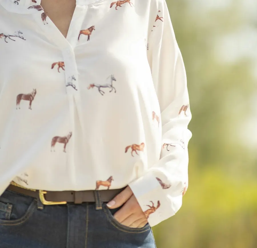 Chic White Blouse - Effortless All-Day Glam