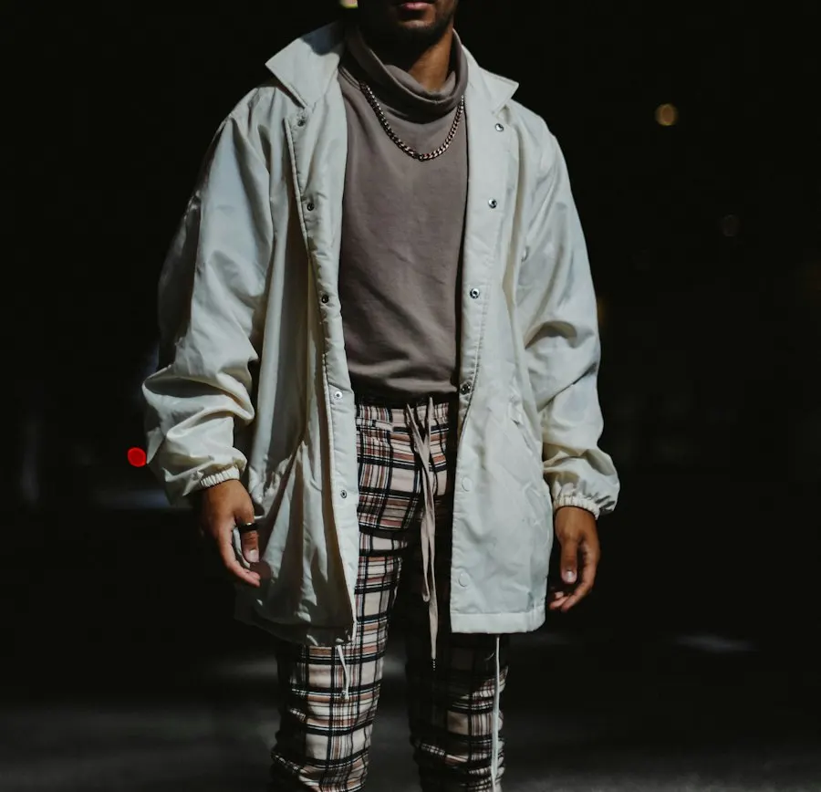 Classic Grey Street Outfit - Sharp, Easy Everyday Style