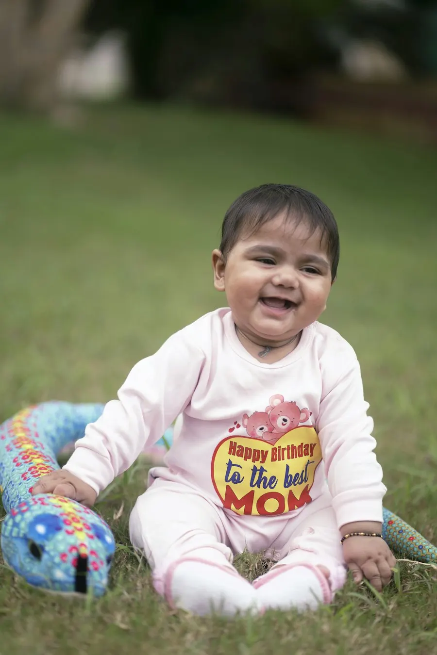 Cheerful Baby Outfit - Soft on Little Skin