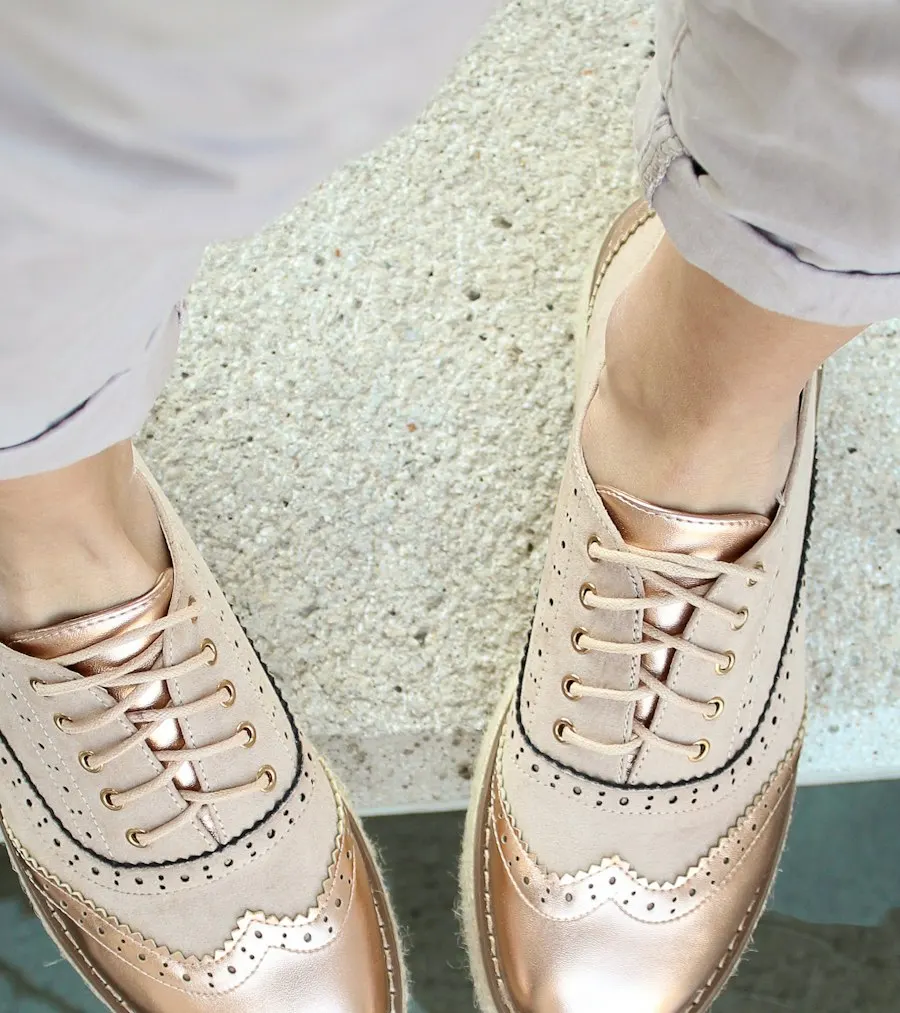 Minimal Gold Leather Shoes - Upgrade Your Look