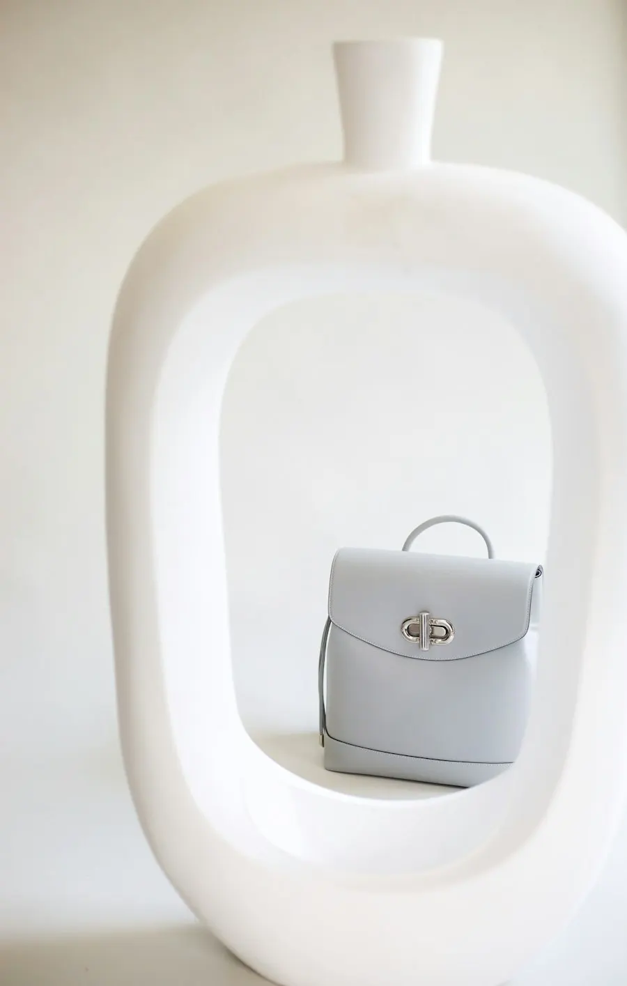 Luxe White Vegan Leather Handbag - Your New Favourite