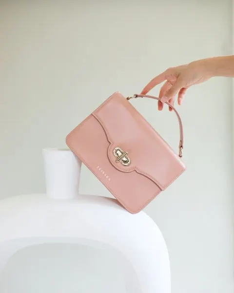 Luxe White Vegan Leather Handbag - Your New Favourite