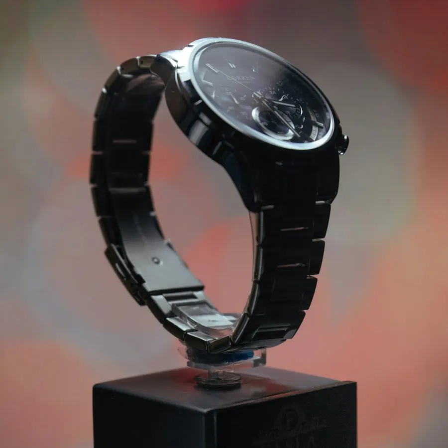 Everyday Silver Watch - Travel-Ready Favourite