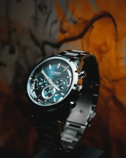 Everyday Silver Watch - Travel-Ready Favourite