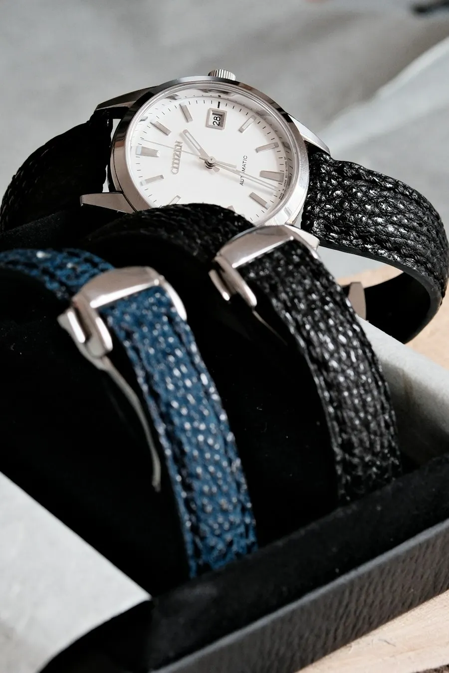 Everyday Silver Leather Watch - Grab-and-Go Essential