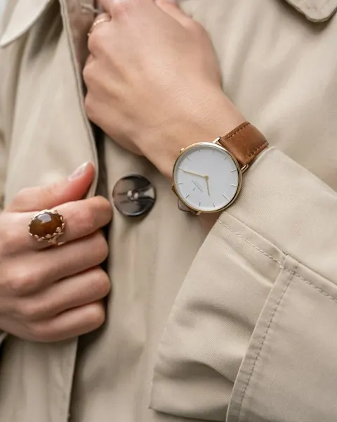 Minimal Beige Stainless Steel Watch - Upgrade Your Look