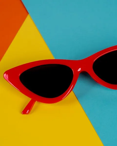 Premium Yellow Sunglasses - Travel-Ready Favourite