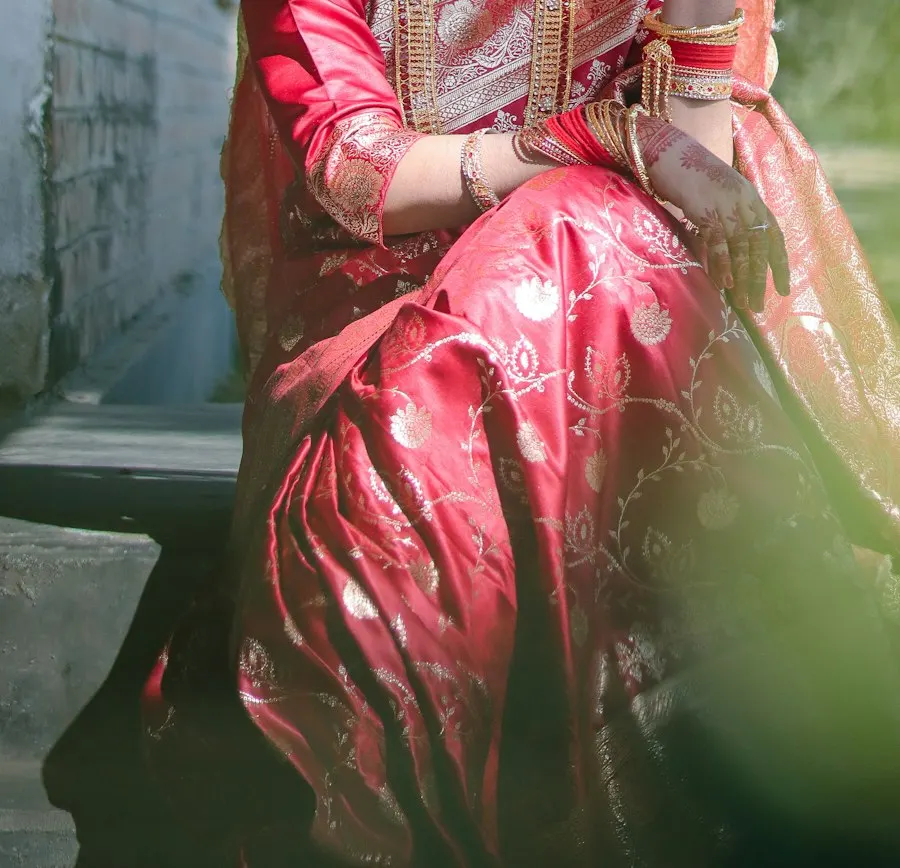 Bridal Gold Saree - Insta-Ready Look