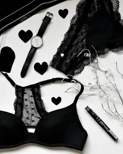 Black Lace Bra & Panty Set - Seamless Feel