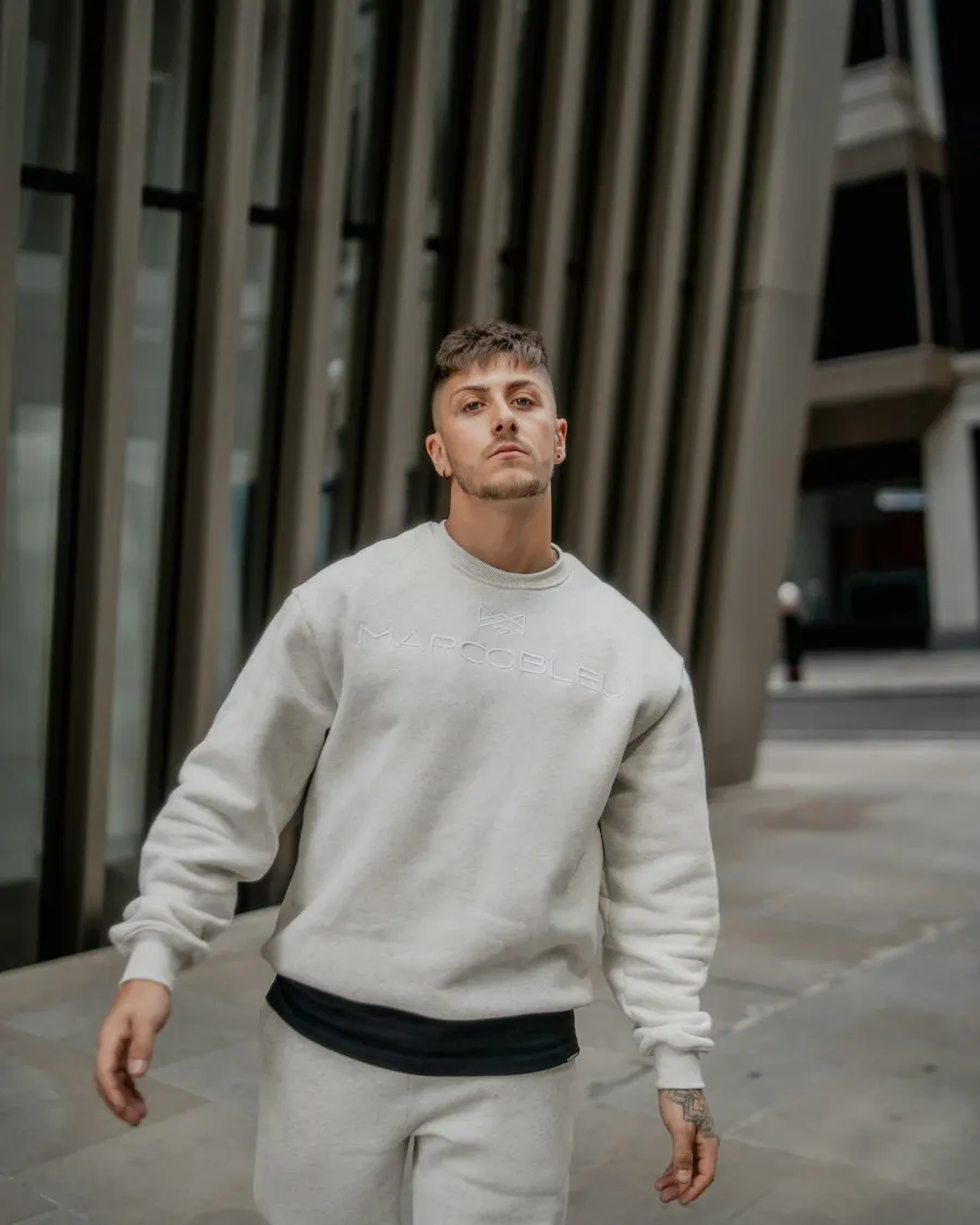Classic White Street Outfit - Premium Feel, Easy Care