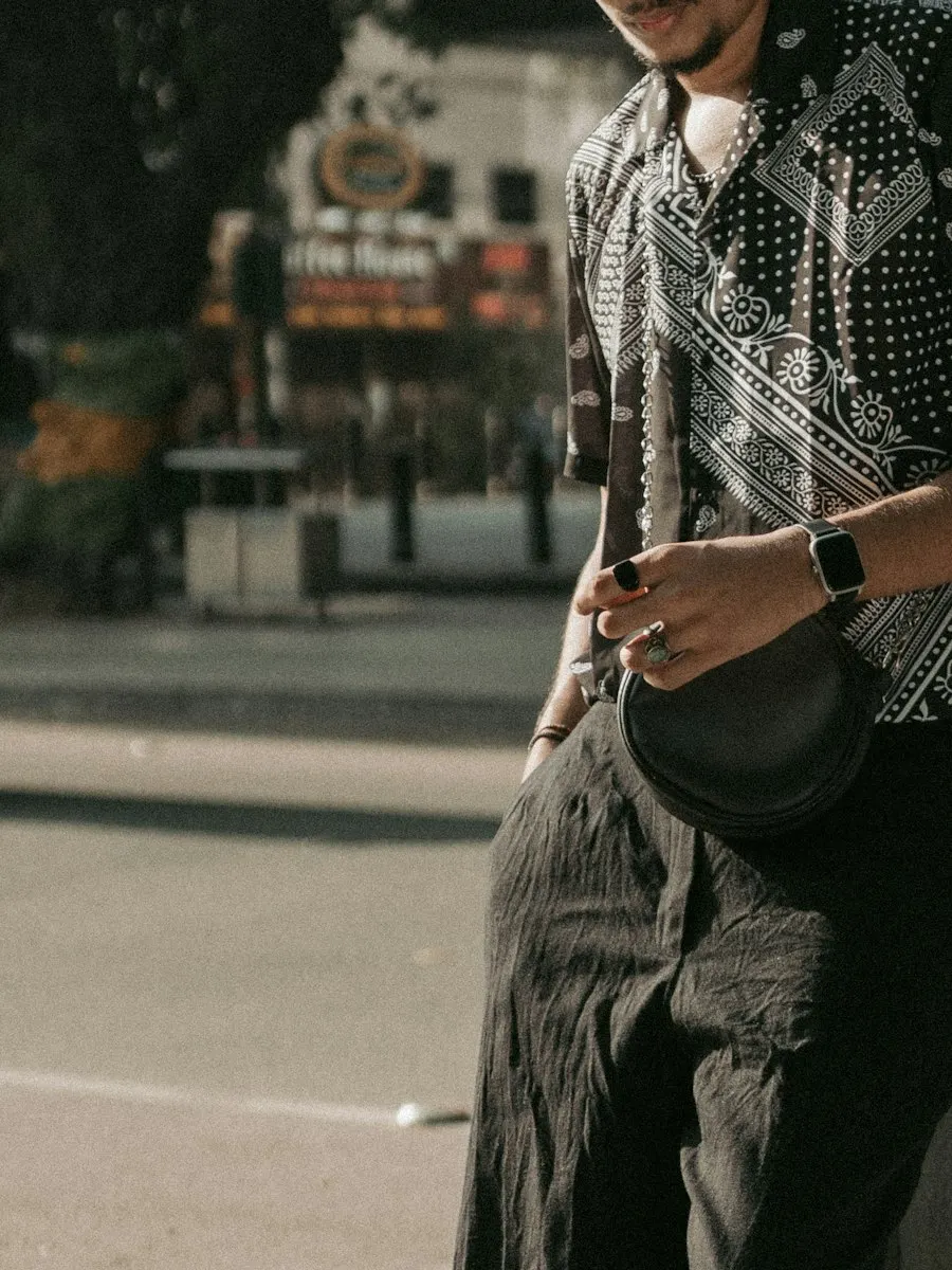 Retro Street Outfit - Standout Everyday Essential