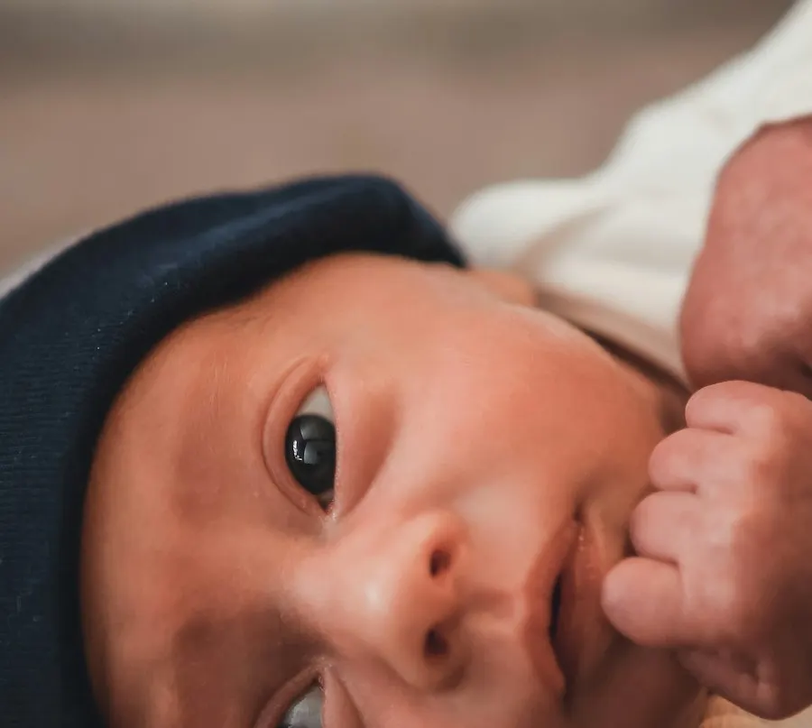 Playful Newborn Essential - Play-All-Day Comfort