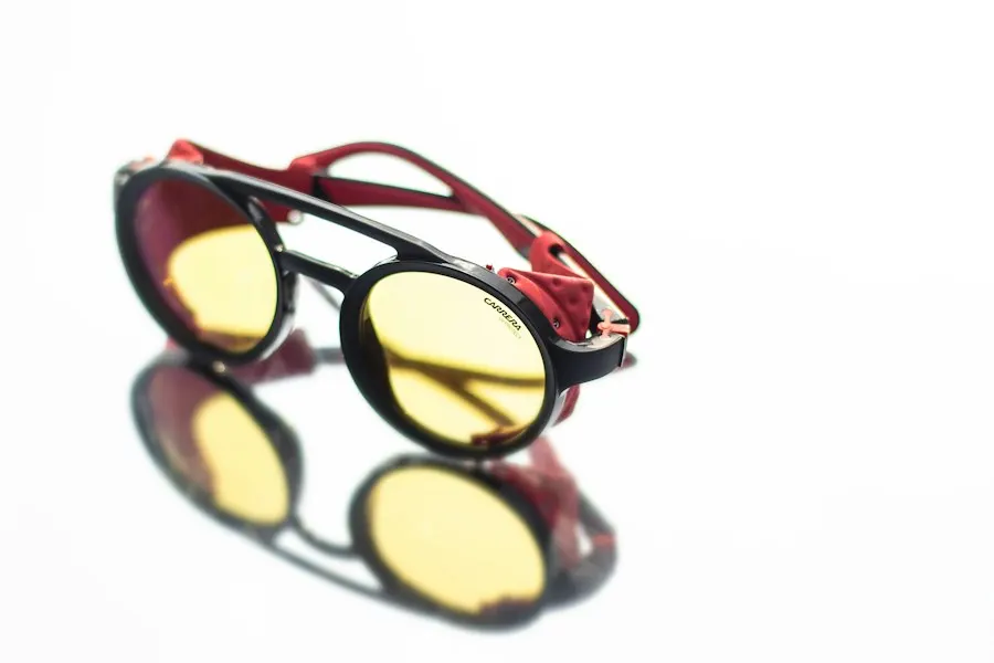 Iconic Sunglasses - Grab-and-Go Essential