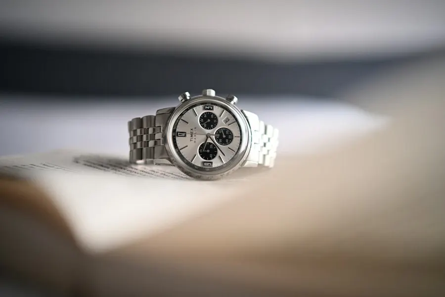 Modern Silver Watch - Made for Daily Use