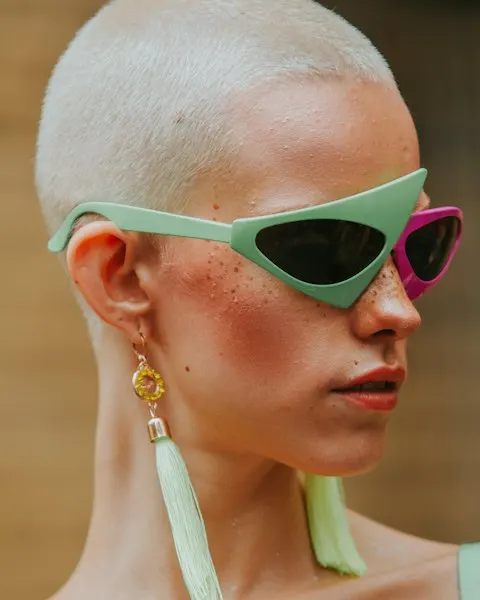 Iconic Sunglasses - Travel-Ready Favourite