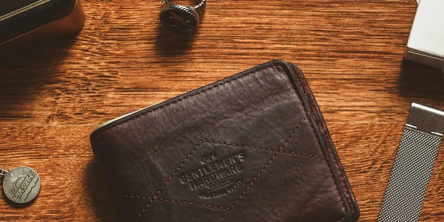 Modern Wallet - Sharp, Easy Everyday Style